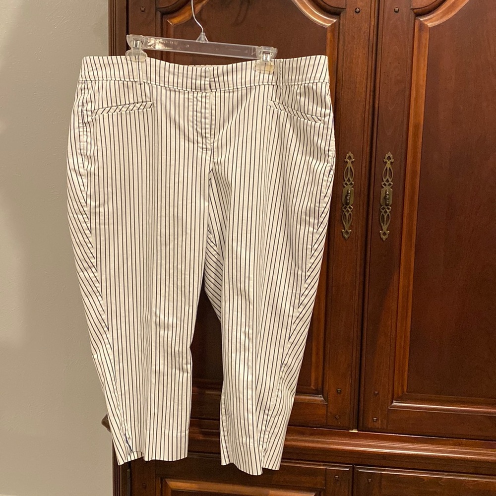 Lane Bryant white and navy striped crop pants, Size 20